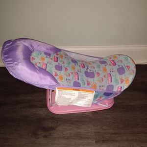 Gently used bath stand